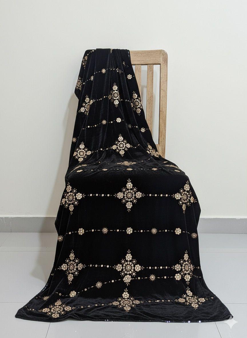 ELEGANT VALVET SHAWL